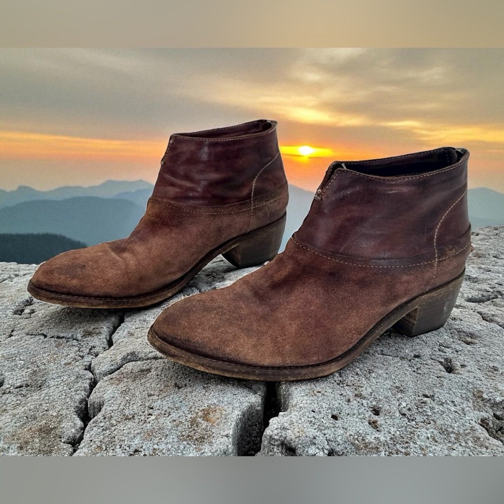 Shoto Women’s Leather Brown Ankle Boots with Zipper Handmade in Italy - Sz 7 US